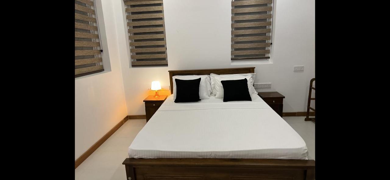Silina Airport Transit Hotel & Residence Katunayaka Buitenkant foto