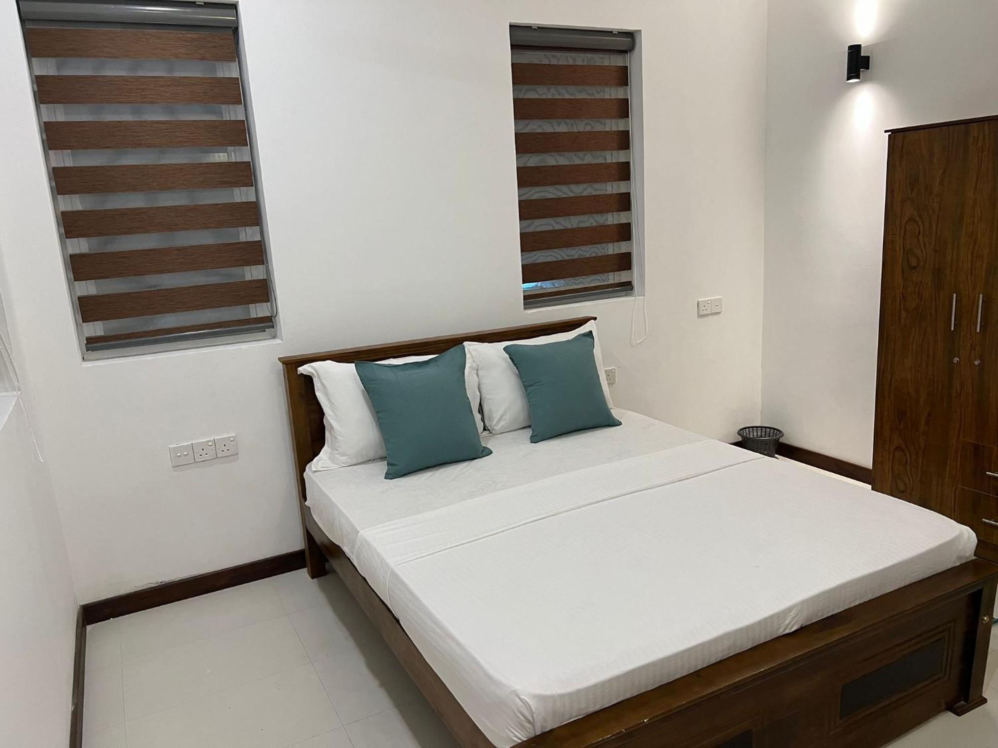 Silina Airport Transit Hotel & Residence Katunayaka Buitenkant foto