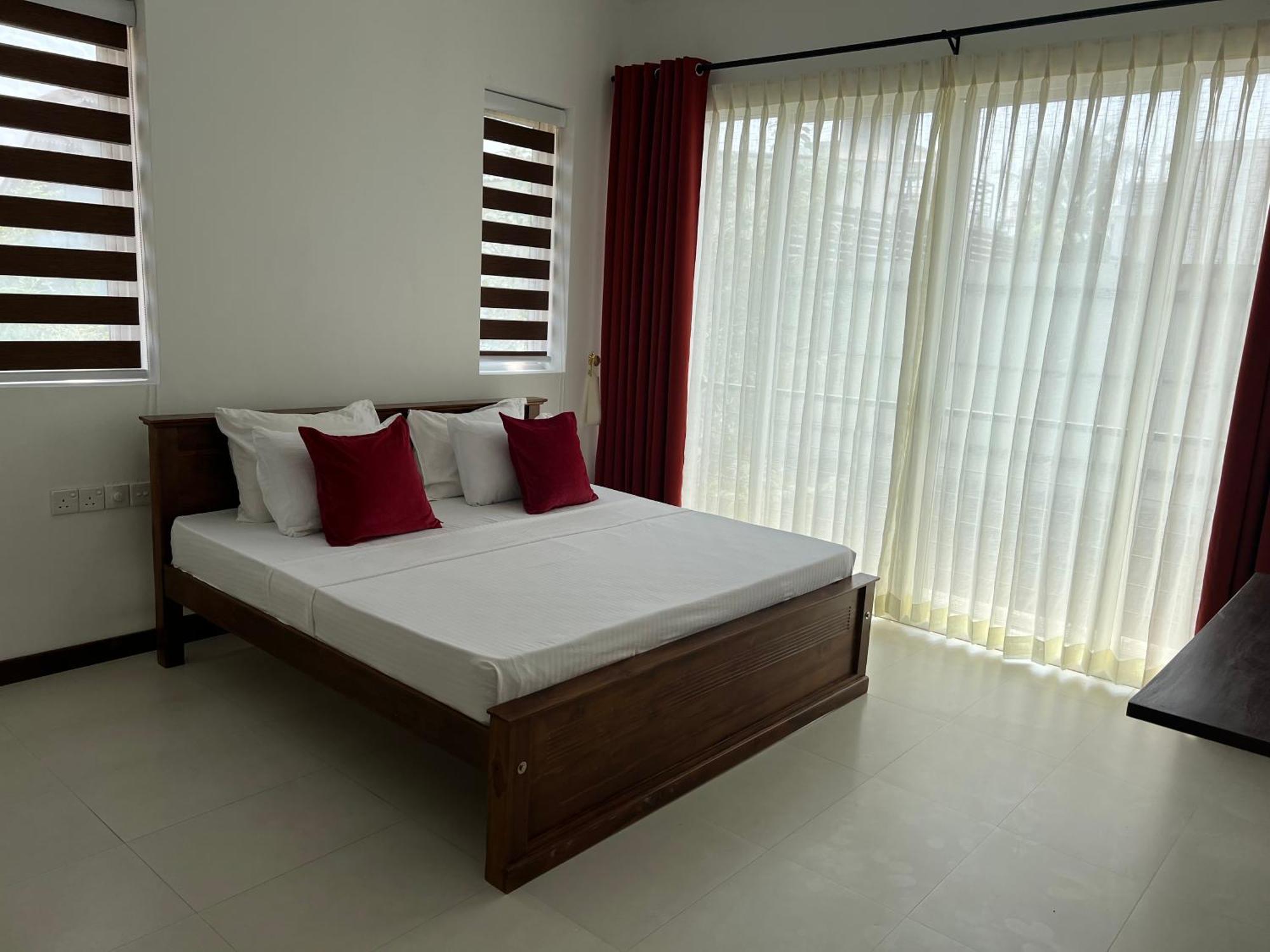 Silina Airport Transit Hotel & Residence Katunayaka Buitenkant foto