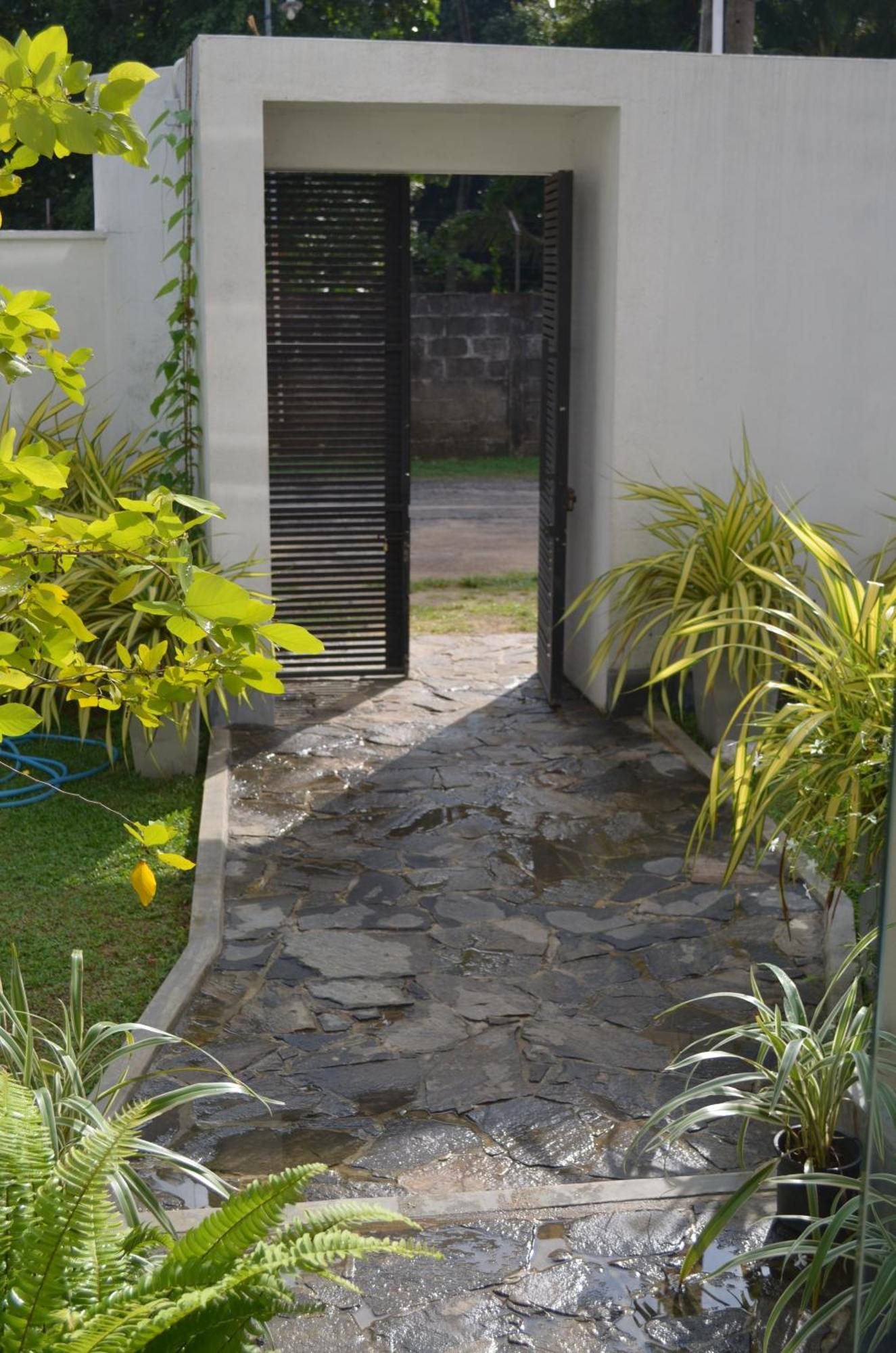 Silina Airport Transit Hotel & Residence Katunayaka Buitenkant foto