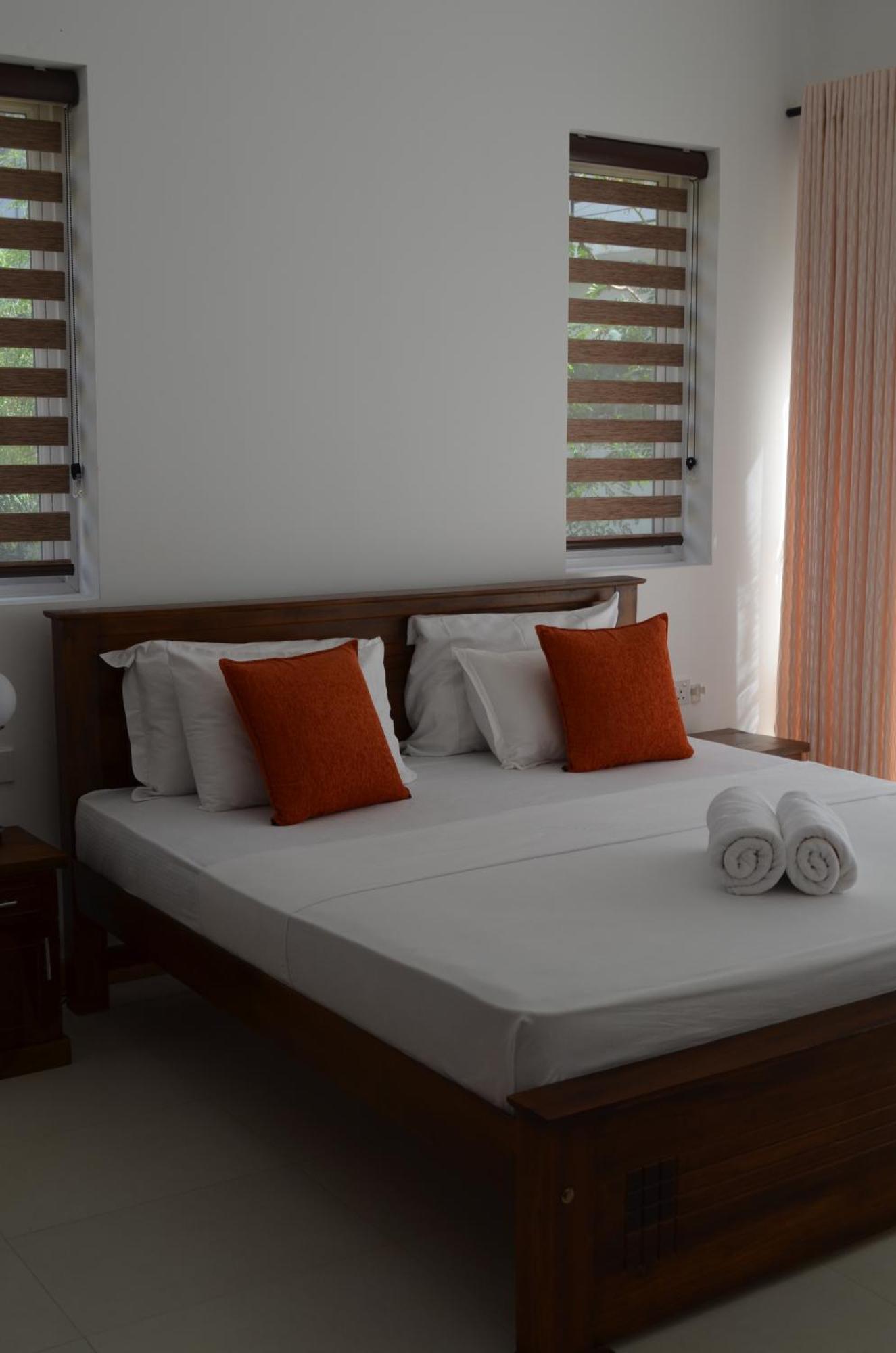 Silina Airport Transit Hotel & Residence Katunayaka Buitenkant foto