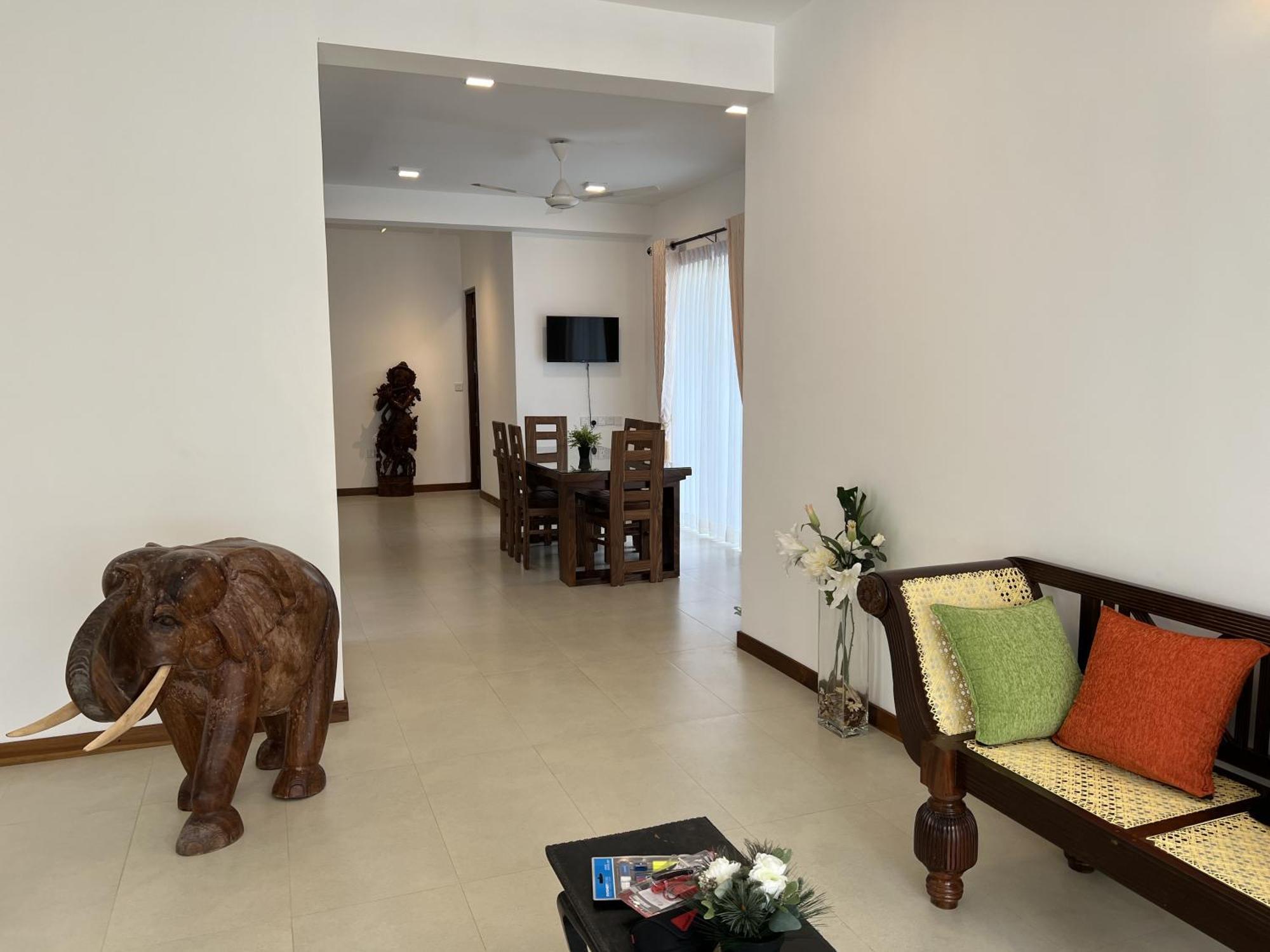 Silina Airport Transit Hotel & Residence Katunayaka Buitenkant foto